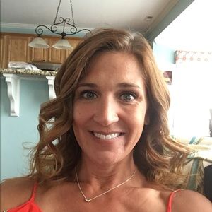 Meet your Posher, Kristin